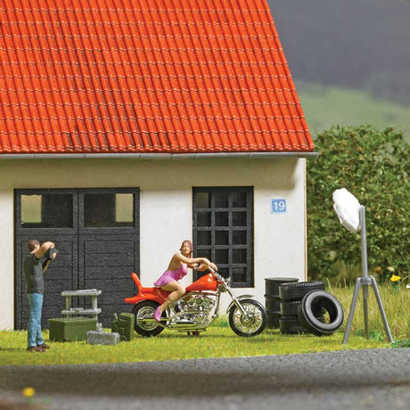 Biker Model - Action Set -- Motorcycle, Figure, Tires, Drum, Cart, Totes-1