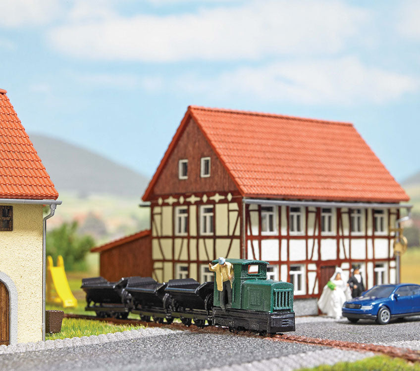 Non-Operating Narrow Gauge industrial Railroad Starter Set - Feldbahn -- Gmeinder 15/18 Loco, 4 Side-Dump Cars, Plastic Track-3