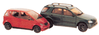 Mercedes-Benz A-Klasse Station Wagon & M-Klasse SUV - Assembled -- Green & Maroon-1