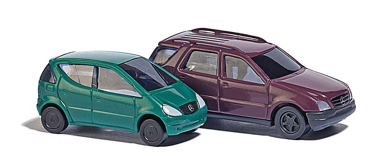 Mercedes-Benz A-Klasse Station Wagon & M-Klasse SUV - Assembled -- Green & Maroon-2