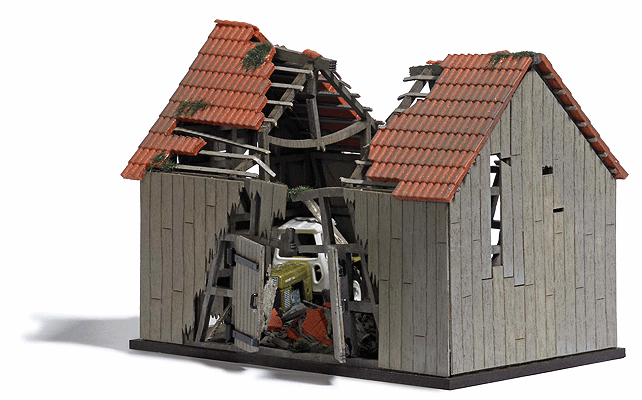 Dilapidated Barn -- Laser-Cut Wood Kit - 3-1/4 x 2 x 2-9/16"  8.3 x 5.3 x 6.5cm