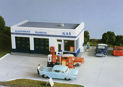 1930s Crafton Avenue Service Station -- Kit - 5 x 3 x 2"  12.7 x 7.6 x 5.1cm
