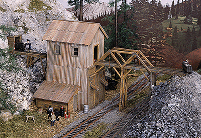 Idaho Springs Mine -- 3 x 3-3/8"  7.7 x 8.6cm