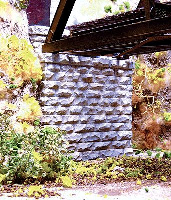 Single-Track Cut Stone Bridge Abutment -- 3-1/4 x 3/4 x 3-1/2"  8.3 x 1.9 x 8.9cm