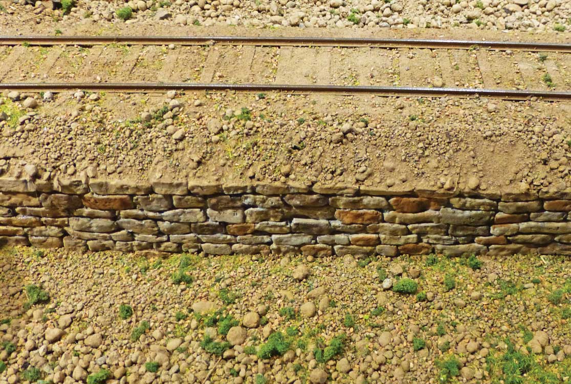 Flexible Sea Wall Sheet -- Medium for HO Scale: 3-3/4 x 12"  9.5 x 30.5cm