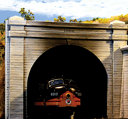 Double Track Concrete Tunnel Portal 2-Pack -- 3-3/4 x 3-29/32"  9.3 x 9.7cm
