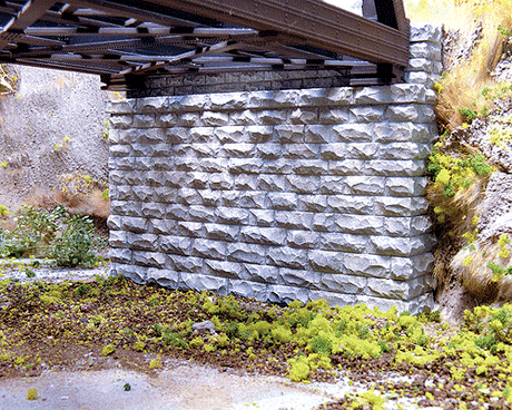 Double-Track Cut Stone Bridge Abutment -- 2-3/4 x 5/8 x 2-1/4"  7 x 1.6 x 5.7cm pkg(2)
