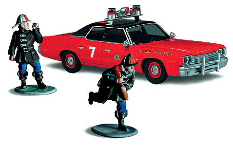 Emergency - Fire Dept. Vehicles - Dodge 1974 Monaco 4-Door Sedan -- Chicago Fire Dept. Battalion Chief Car #7 w/2 Figures (red, black roof)