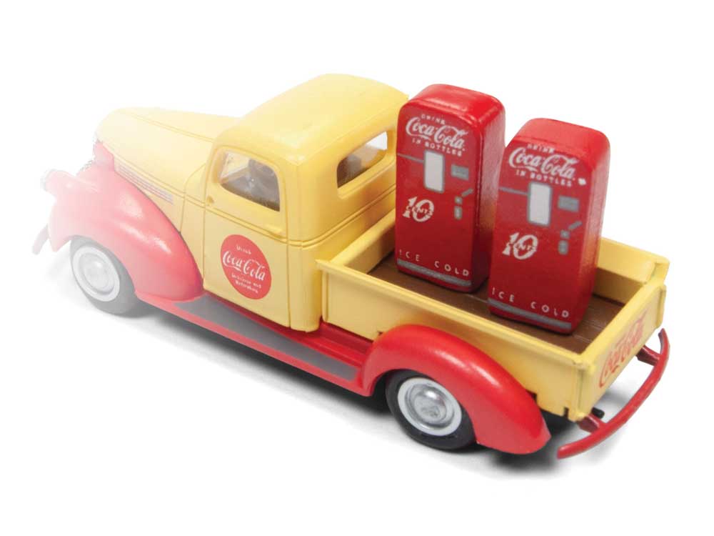 Coca-Cola Vending Machines -- Upright, Round-Top, 1950s Style (red, white)-2