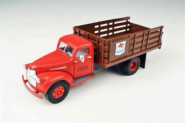 1941-1946 Chevrolet Stakebed Truck - Assembled -- Mobil Oil (red)