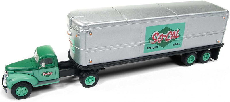1941-1946 Chevrolet Semi Tractor, AeroVan Trailer - Assembled - Mini Metals( -- So-Cal Freight Lines (2-Tone Green, red, silver)