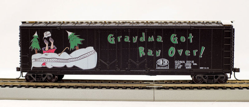 50' Double-Plug-Door Boxcar - Ready to Run -- 2016 Christmas Car Add-On (black w/Grandma Got Ran Over)