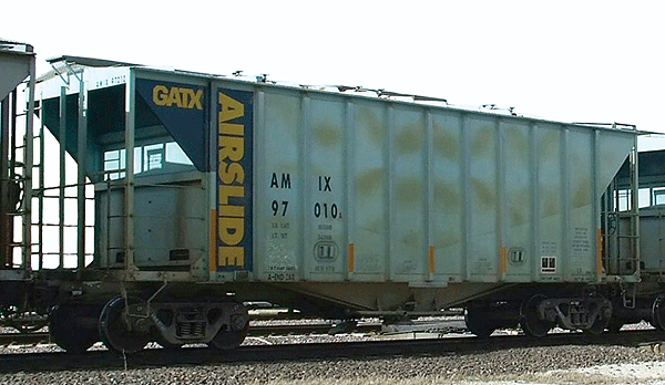 40' Airslide(R) Single Bay Covered Hopper w/Triangular Gussetts Assembled -- General American (blue, yellow)