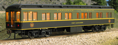 Heavyweight 65' Branchline Solarium-Observation w/Lights - Ready to Run -- Canadian National (green, black)