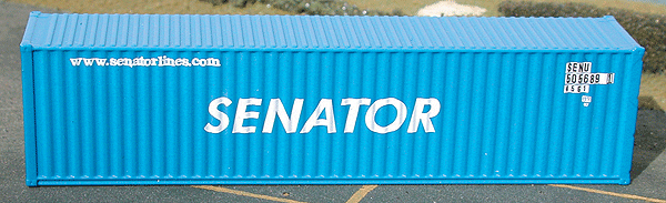 40' HI-Cube Corrugated Container 2-pack -- Senator Line (blue)
