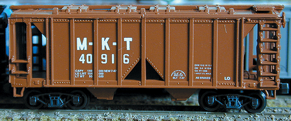 2-Bay Covered Hopper -- Katy