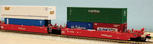 Intermodel Starter Set Maxi-Stack III well Car with Assorted Containers -- Southern Pacific "Speed Letter" Set #1