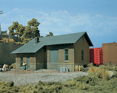 Freight Depot - Kit - Woodland Scenics DPM Landmark Structures(R) -- 100 Series - 5-3/4 x 4-3/4"  14.5 x 12cm
