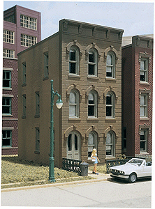 Townhouse #2 - Woodland Scenics DPM Landmark Structures(R) -- Kit - 2-1/2 x 4-1/4"  6.4 x 11cm