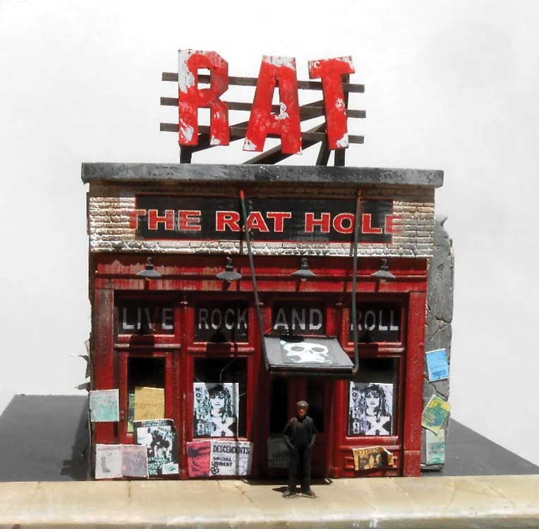 The Rat Hole -- Cast Hydrocal(R) Kit with Signs - 3 x 5"  7.6 x 12.7cm-3