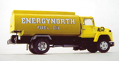Truck Body (Unpainted Metal Kit) -- 3500 Gallon Fuel Oil Tank, Single Rear Axle