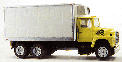 Truck Body (Unpainted Metal Kit) -- 20' Refrigerator, Dual Rear Axle