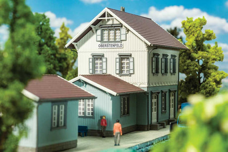 Oberstenfeld Train Station -- Kit - 7-3/16 x 4-1/8 x 5-7/16"  18.2 x 10.4 x 13.8cm-6