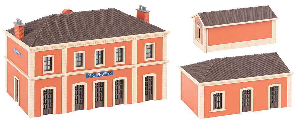 Reichenweier Railway Station Set -- Kit - 3 Structures-3