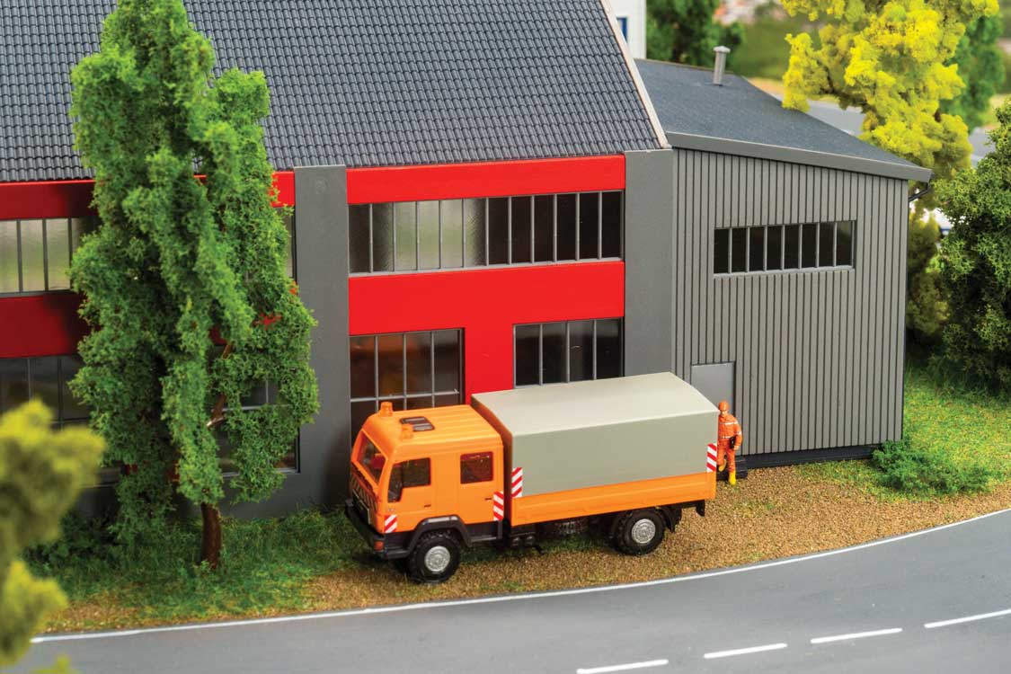 2-Stall Electric Locomotive Shed -- Kit - 15-7/8 x 7-11/16 x 5-1/8"  40.4 x 19.5 x 13cm-4