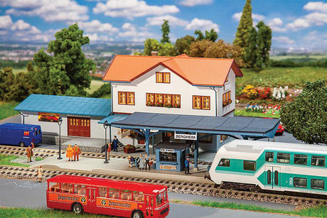 Station Platform with Butterfly Canopy -- Kit - 11-5/8 x 2-13/16 x 2-1/2"  29.5 x 7.2 x 6.4cm-1