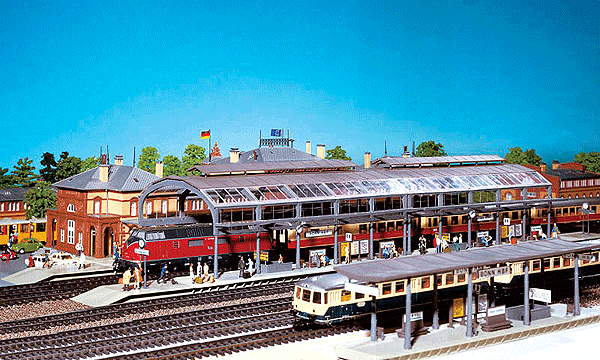 Passenger Station Canopy, Bonn -- 11-7/8 x 7"  30.2 x 17.8cm