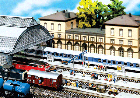 Platform Extension -- For #272-120199; 19-1/2 x 1-1/2 x 2-5/8"  48.6 x 3.8 x 6.7cm