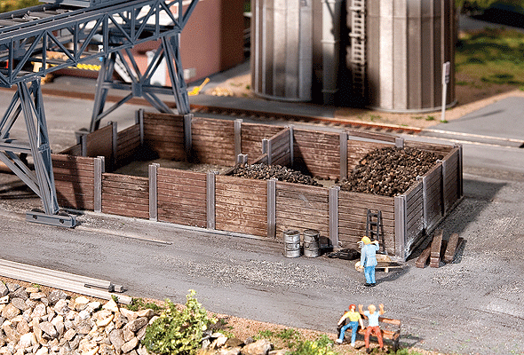Coal Bunker - Kit -- 7-1/2 x 3-7/8 x 1-1/4"  19 x 10 x 3cm