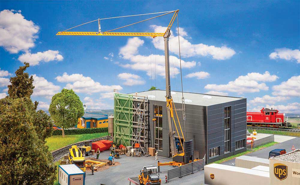 Construction Crane -- Kit - 13-7/8 x 2-15/16 x 12-5/8"  35.2 x 7.5 x 32cm-1