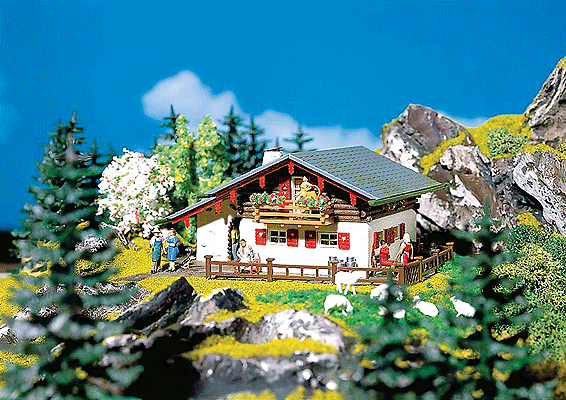 Large Mountain Chalet -- 5 x 3-3/4"  12.7 x 9.3cm