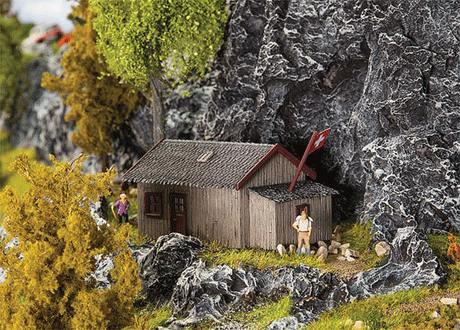 Wood Cabin/Mountain Refuge -- Weathered Kit - 3-7/16 x 2-3/8 x 2-5/8"  8.7 x 6 x 6.6cm