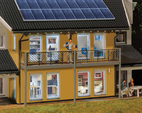 Solar House -- Era III 7-7/8 x 7-13/16 x 4-13/16"  20 x 19.9 x 12.2cm-5