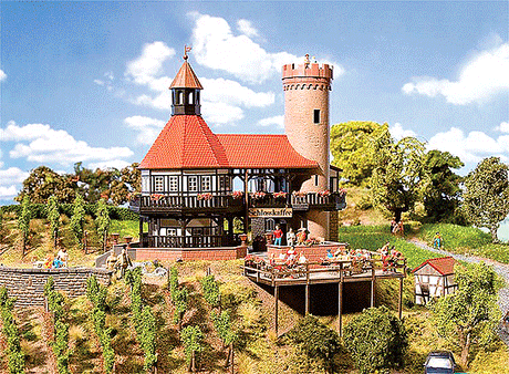 Schlossberg Inn - Kit (Precolored Plastic & Laser-Cut Wood) -- 8-1/4 x 8-1/4 x 6-3/8"  21 x 21 x 16.2cm