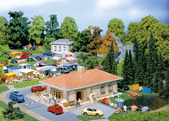 Campground Set  Visitor Center -- Painted & Weathered Era IV 9-7/8 x 5-7/16 x 3-1/8"  25 x 13.8 x 7.9cm
