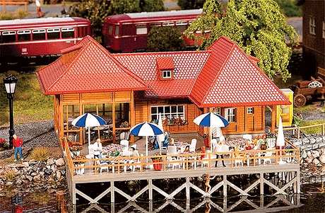 Ship Pier -- Kit - 20-7/16 x 4-5/16 x 2-5/8"  51.9 x 11 x 6.7cm-1