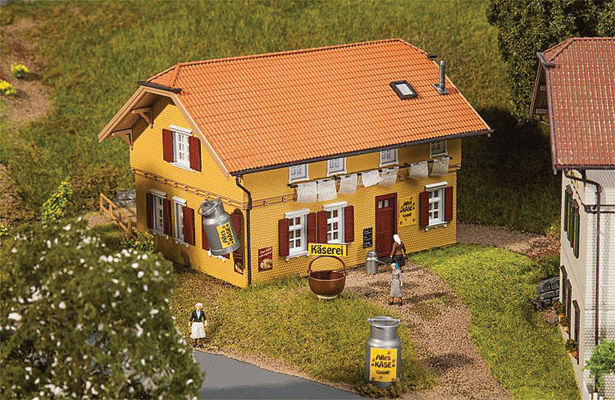 Cheese Dairy & Shop -- Kit - 6-9/16 x 4-3/4 x 3-7/8"  16.7 x 12.1 x 9.9cm
