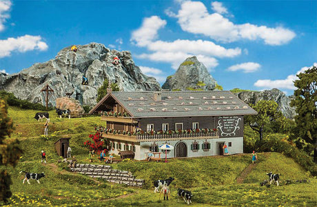 Large Alpine Farm -- Kit - 9-3/16 x 6-1/8 x 4-1/2"  23.4 x 15.5 x 11.5cm-1