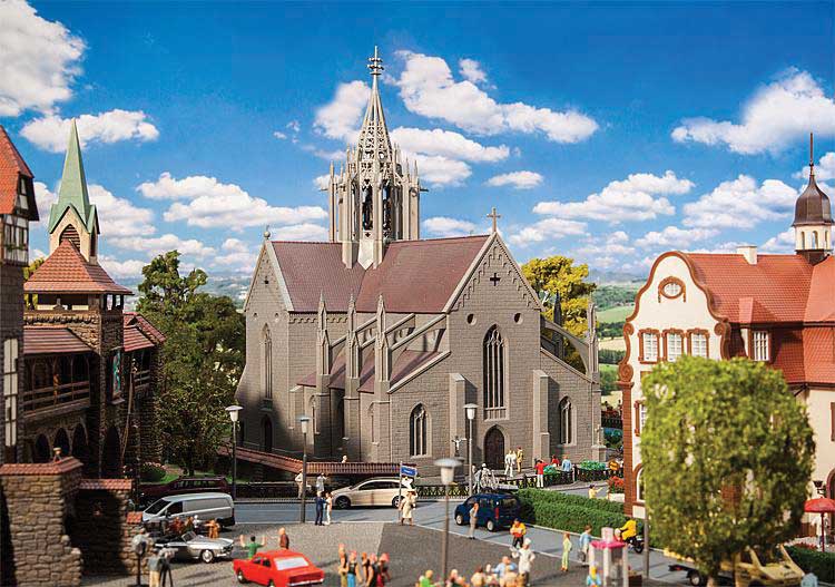 Medieval Cathedral -- Kit - 12-1/8 x 8-3/4 x 14-3/4"  30.8 x 22.2 x 37.4cm-1