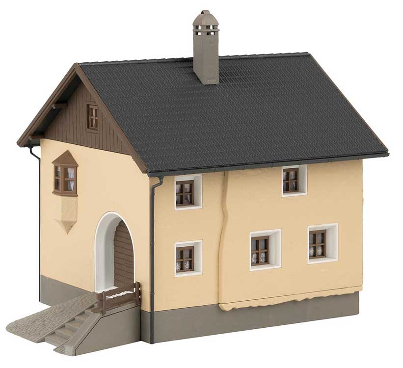 Small Engadine House -- Kit - 5-1/8 x 4-1/2 x 4-5/8"  13.1 x 10.8 x 11.7cm-2