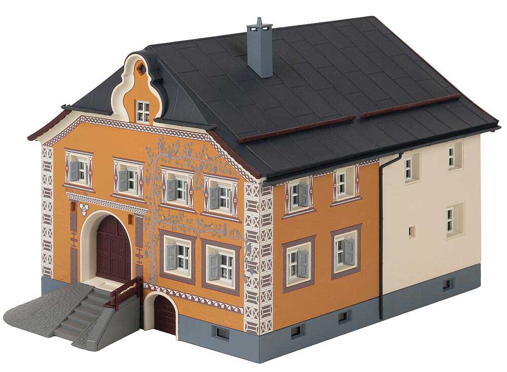 Traditional Engadine House -- Kit - 7-3/16 x 5 x 4-5/8"  18.2 x 12.6 x 11.8cm-2