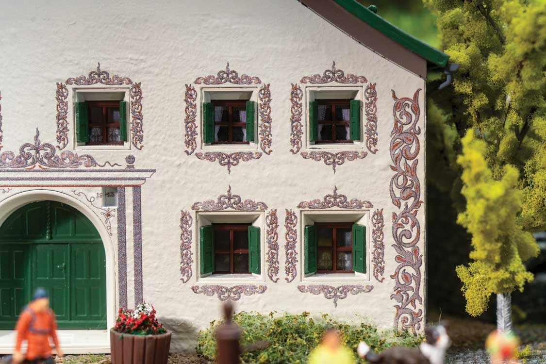 Bundnerhaus Guarda -- Kit - 5 x 3-3/16 x 4-9/16"  12.8 x 8.1 x 11.6cm-4