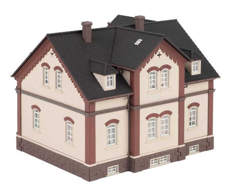 Bergmannsplatz House #1 -- Kit - 6-5/16 x 5 x 4-7/8"  16 x 12.8 x 12.4cm-3