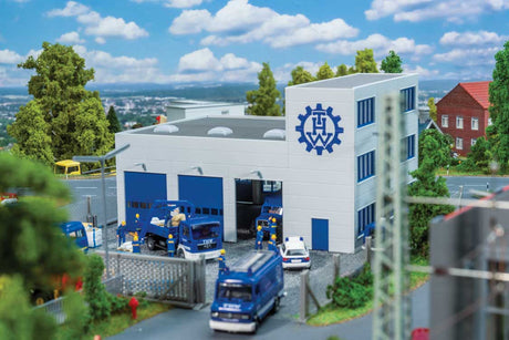 THW Building -- Kit - 5-1/8 x 6-1/8 x 4-3/4"  20.5 x 15.5 x 12cm-1