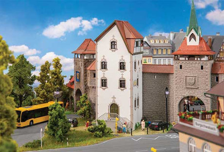 Bishop’s Tower -- Kit - 4-1/2 x 3 x 8-9/16" 11.5 x 7.7 x 21.8cm-1