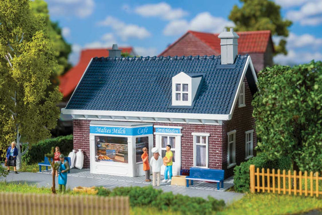 Dairy Shop -- Kit - 4-3/4 x 4 x 3-7/16"  12 x 10.1 x 8.7cm-1